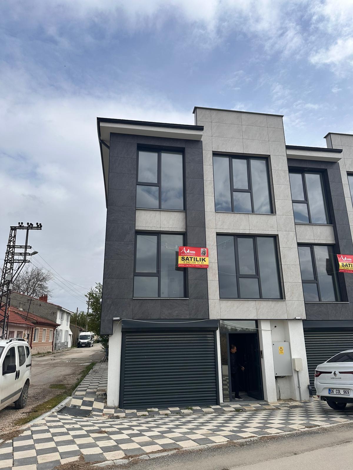 MABEL'DEN TEPEBAŞI / SAZOVA'DA SATILIK LÜKS VİLLALAR